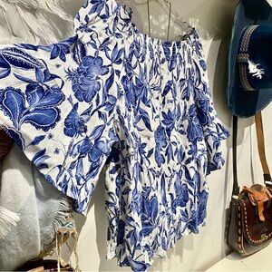 Off the shoulder Gypsy sleeves boho blouse w folk vibe floral shabby chic vibe